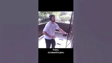 Топ-сетка в стиле гранж с вытянутыми петлями и незаправленными нитями. 3900 руб. доставка бесплатная
