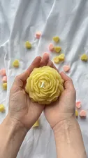 Свеча ПИОН оливковый
